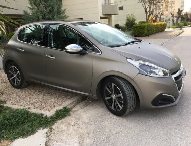 Ιδανική πρόταση: Peugeot 208 1.6 BlueHDi 100